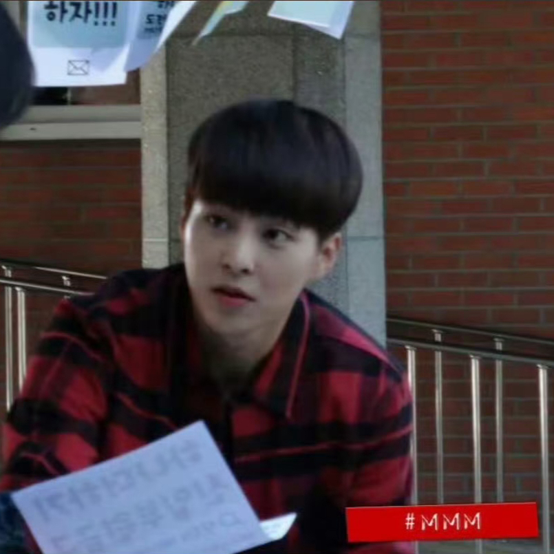 Behind-the-scenes cut of Xiumin (EXO)