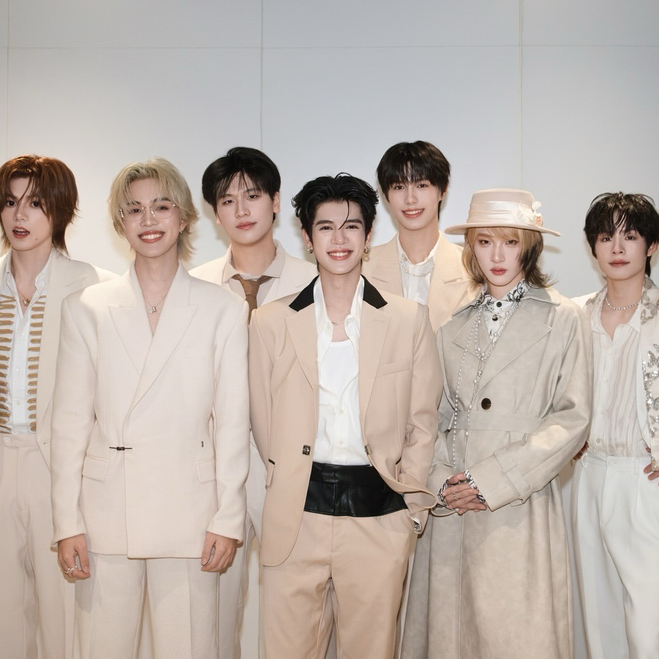 Behind-the-scenes cut of NexT1DE