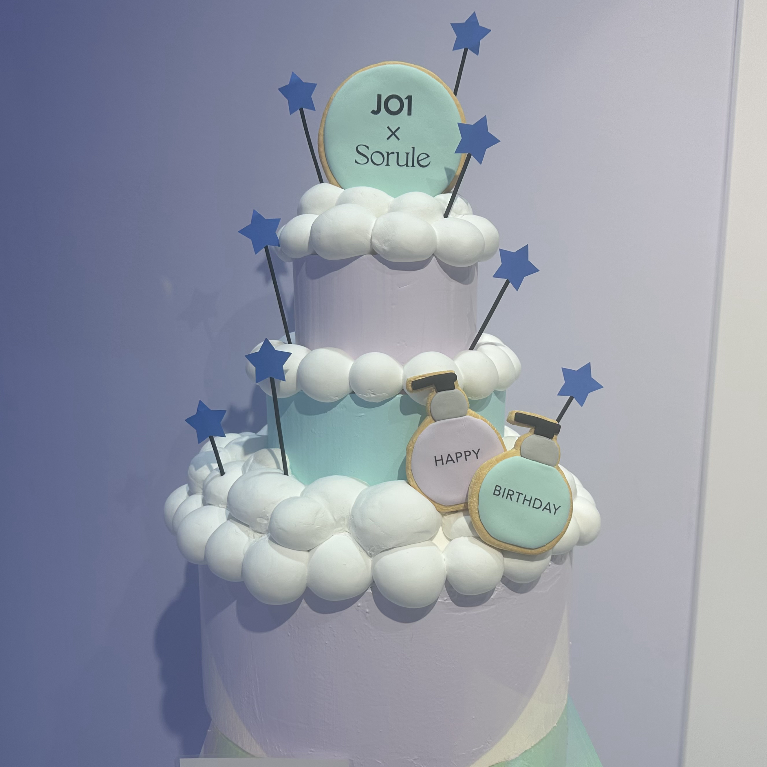 Behind-the-scenes cut of JO1