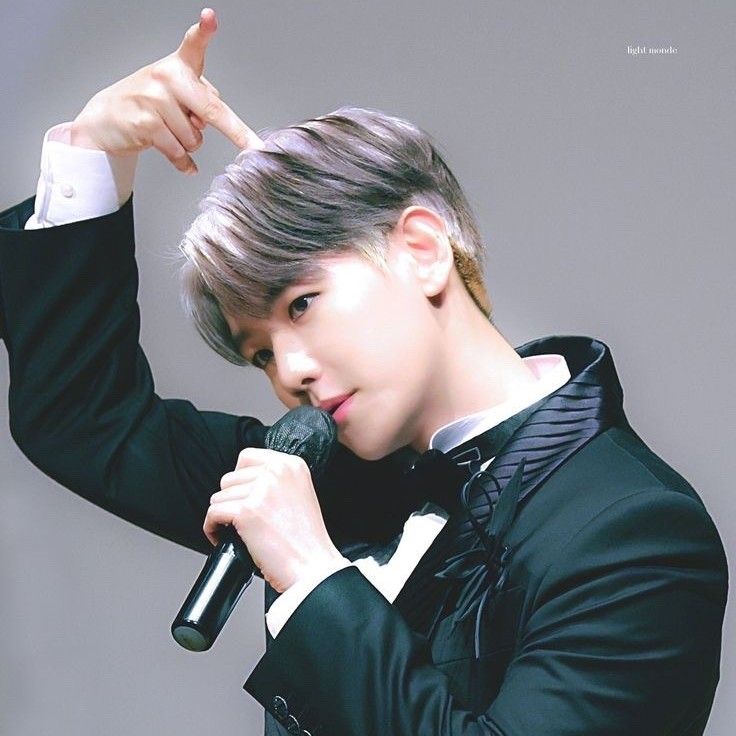 Foto aktivitas terbaru Baekhyun (EXO)