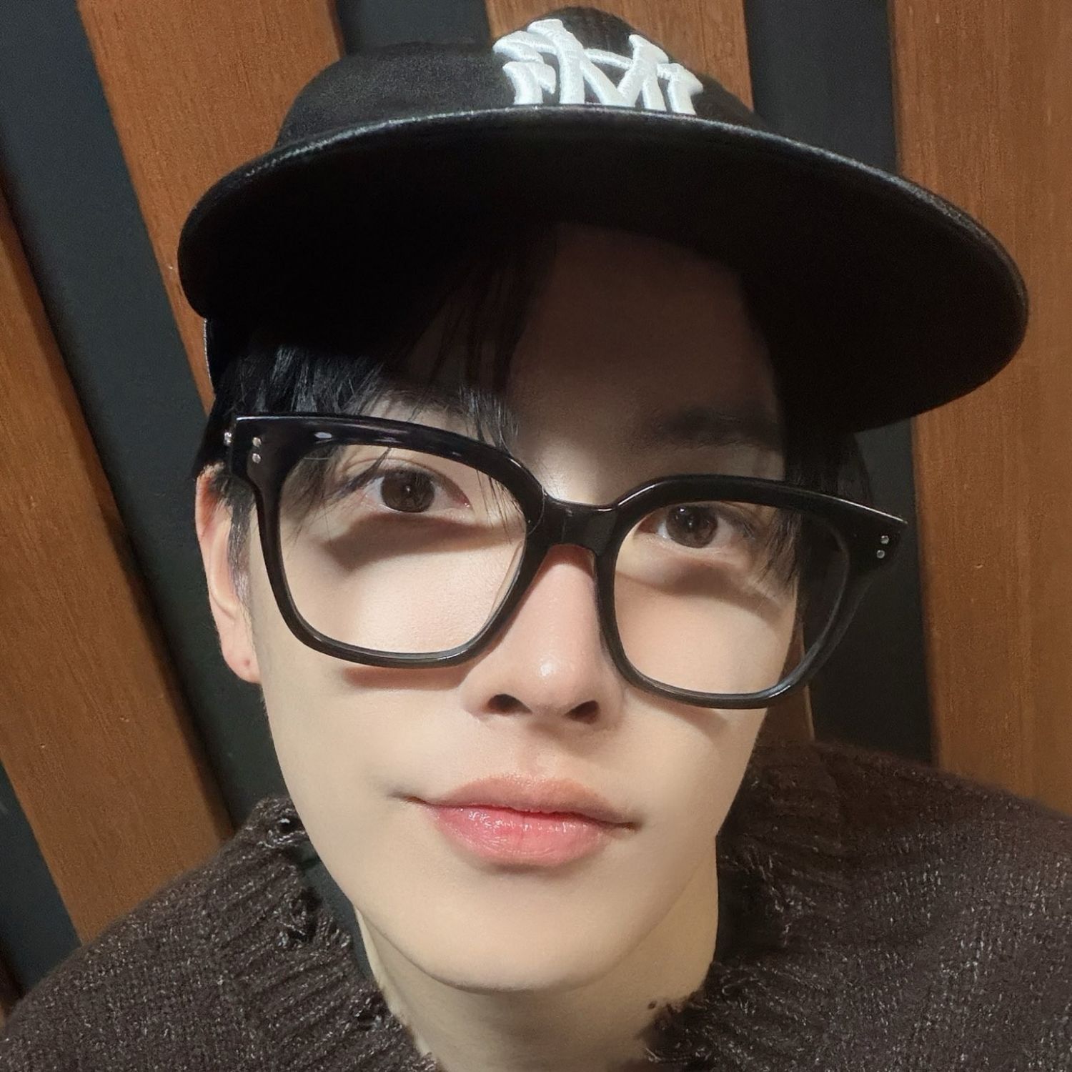 Behind-the-scenes cut of Hongjoong (ATEEZ)