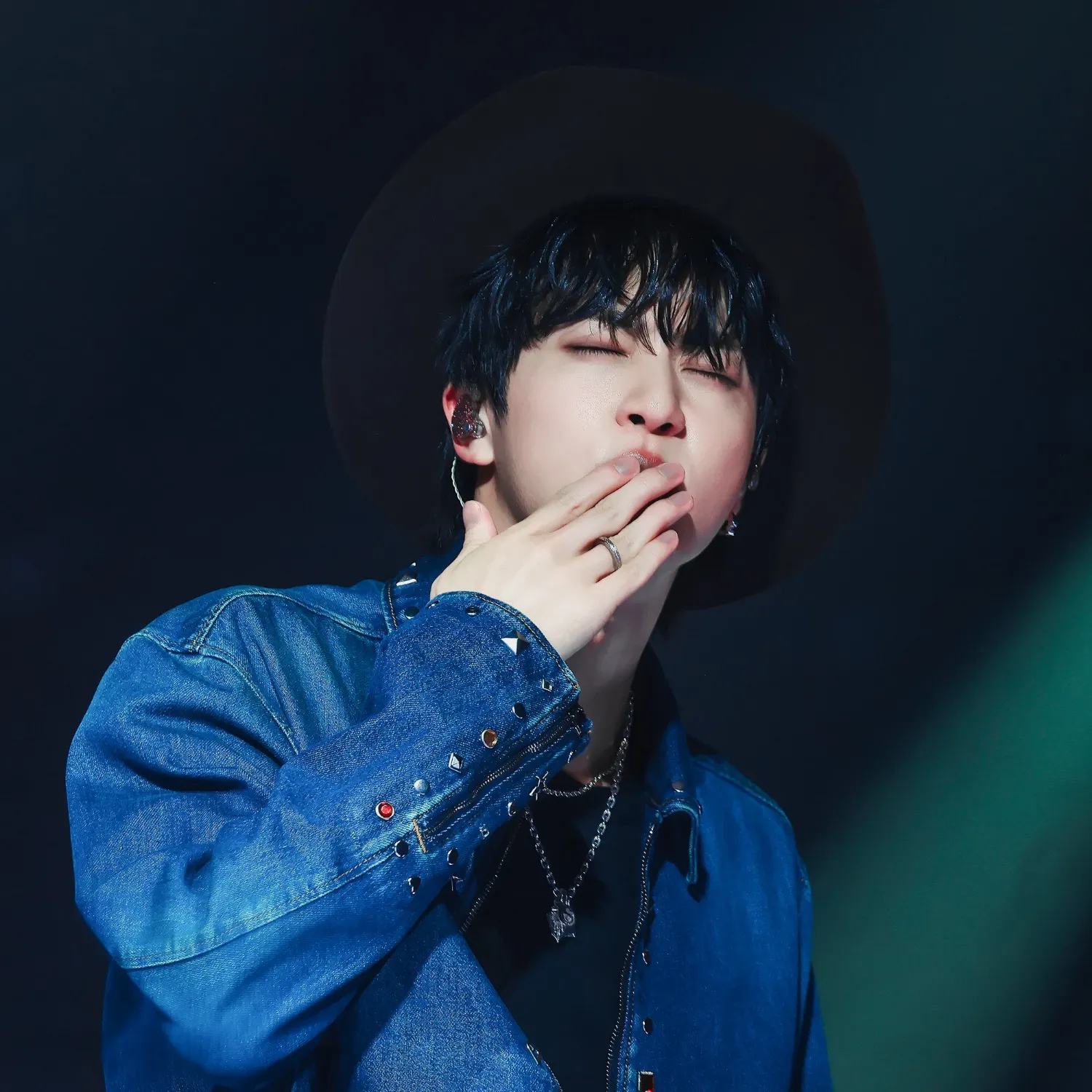 Potret di balik layar Jin (BTS)