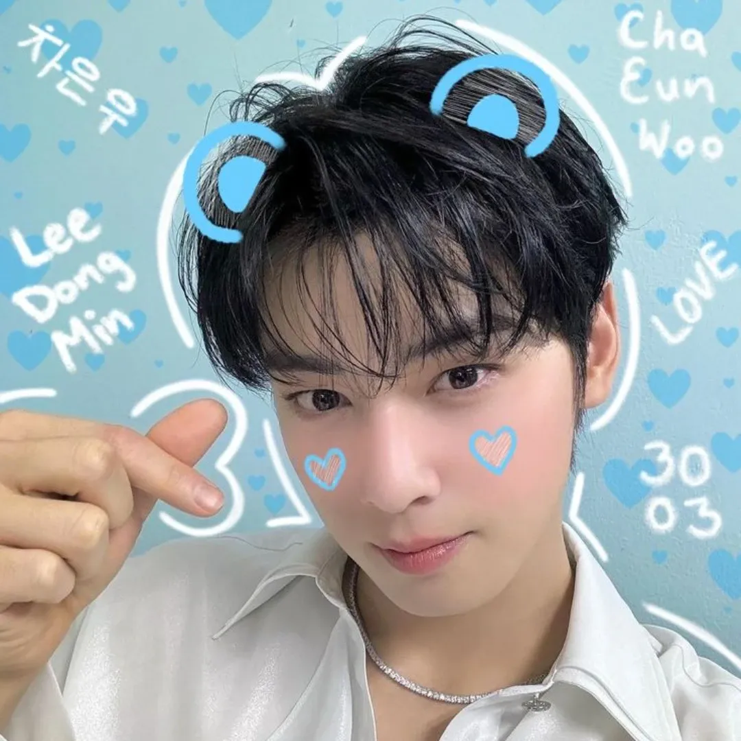 Recent activity shot of Eunwoo (ASTRO)