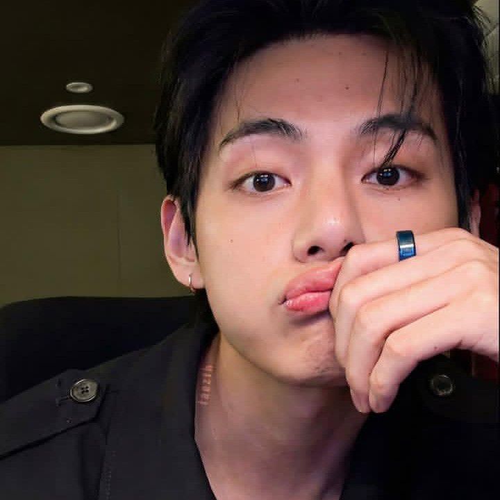 V (BTS)の最近の活動写真