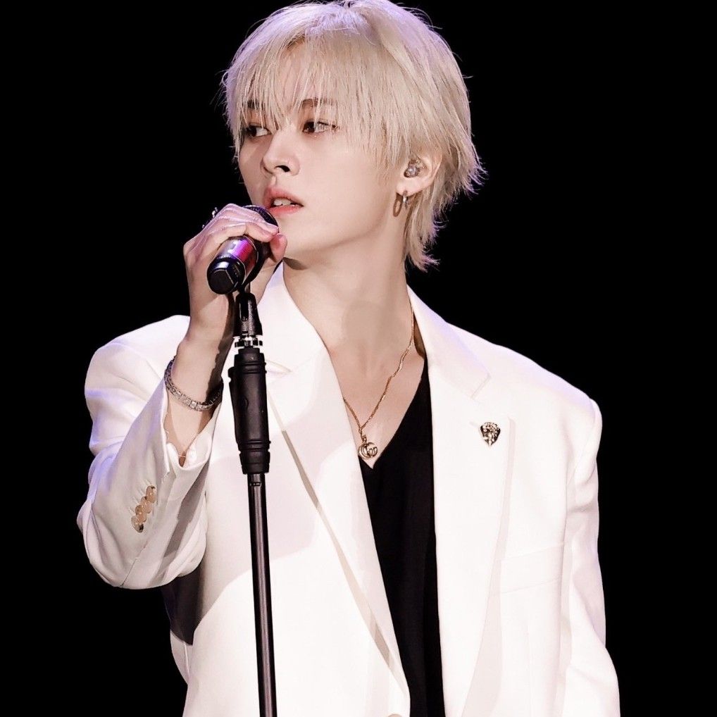 リノ (Stray Kids)の舞台裏ショット