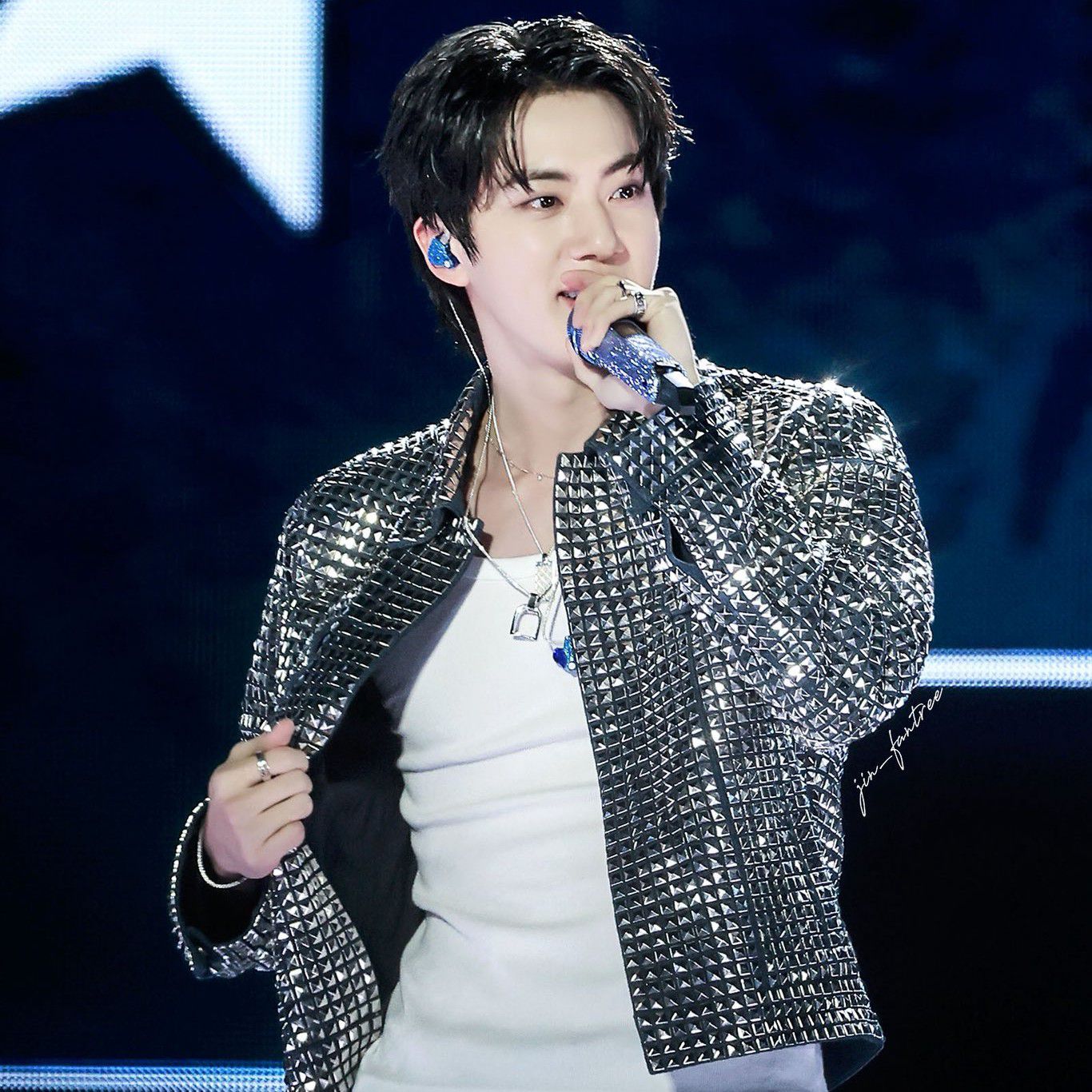 Foto terbaru Jin (BTS)