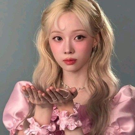 Latest photo of Winter (aespa)