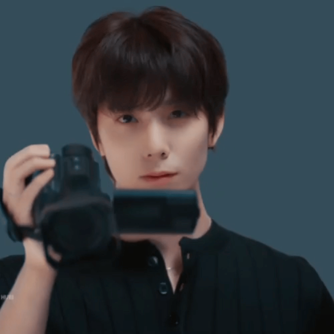 Recent activity shot of Hwiyoung (SF9)