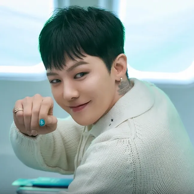 Momen yang diabadikan oleh penggemar G-DRAGON (BIGBANG)