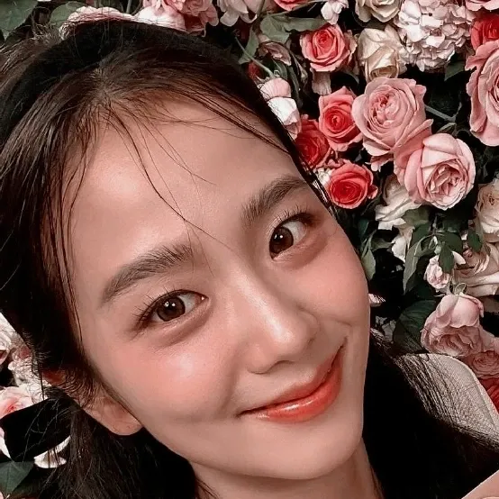 Foto terbaru Jisoo (BLACKPINK)