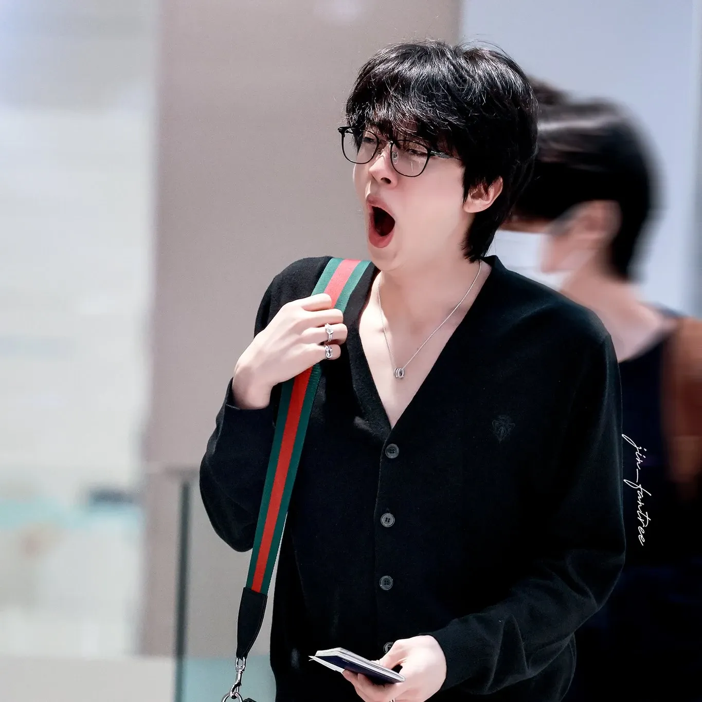 Potret di balik layar Jin (BTS)