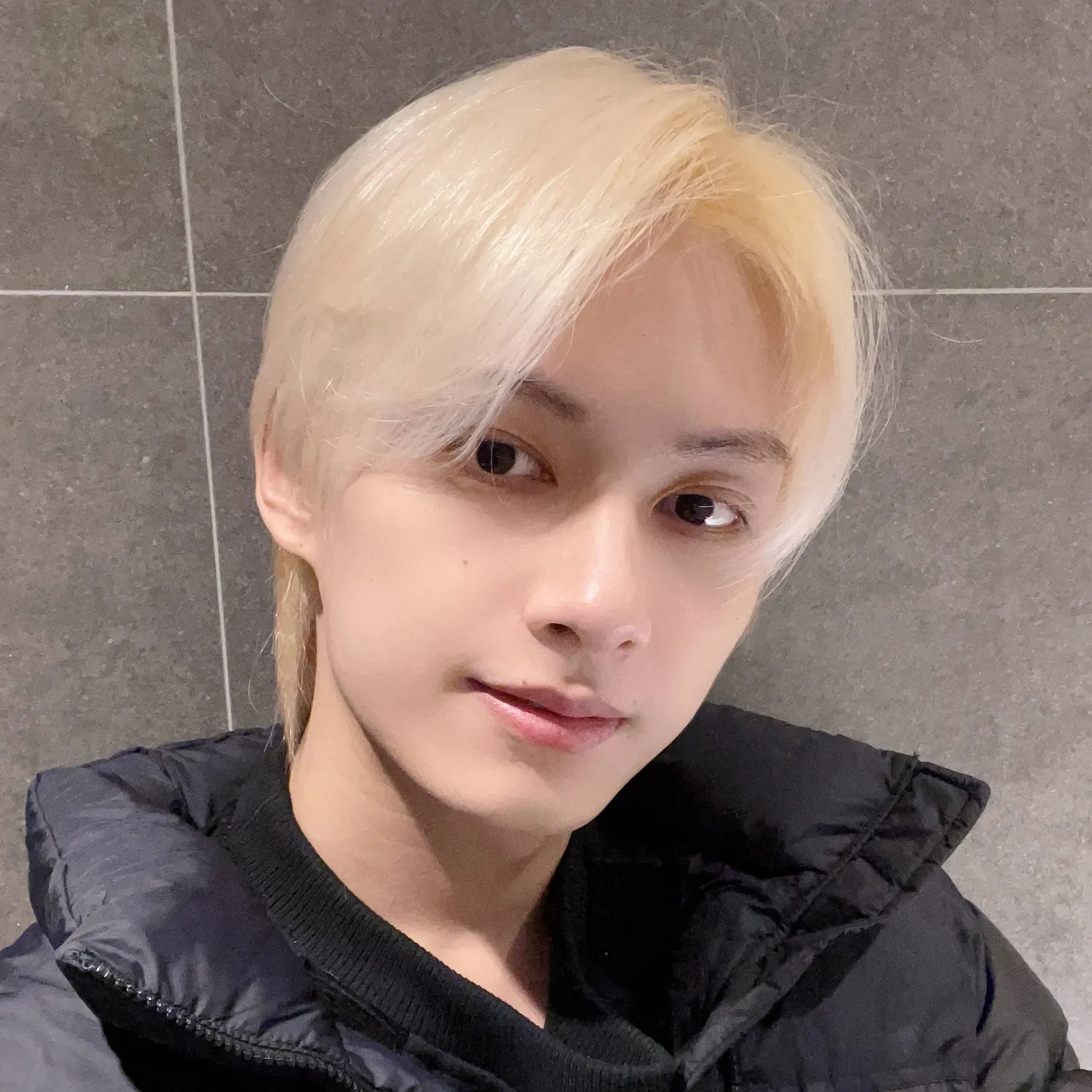 Foto terbaru Jun (SEVENTEEN)