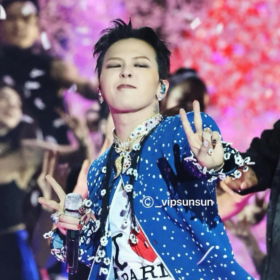 A moment captured by G-DRAGON (BIGBANG)'s fan