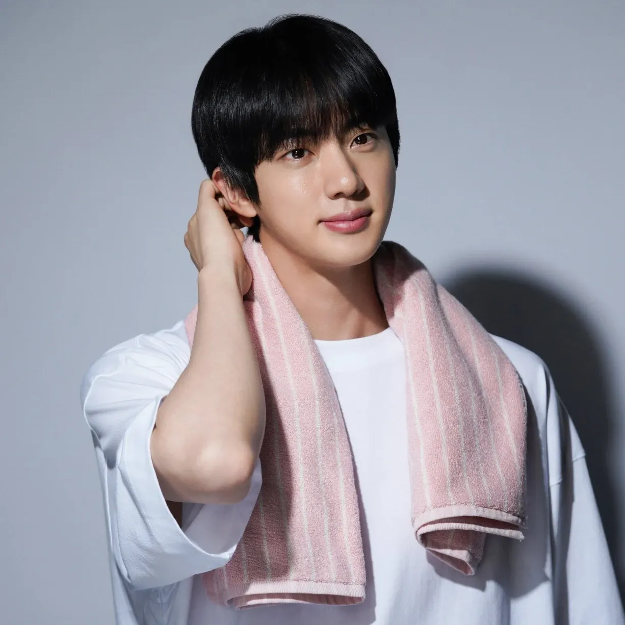 ジン (BTS)の最近の活動写真