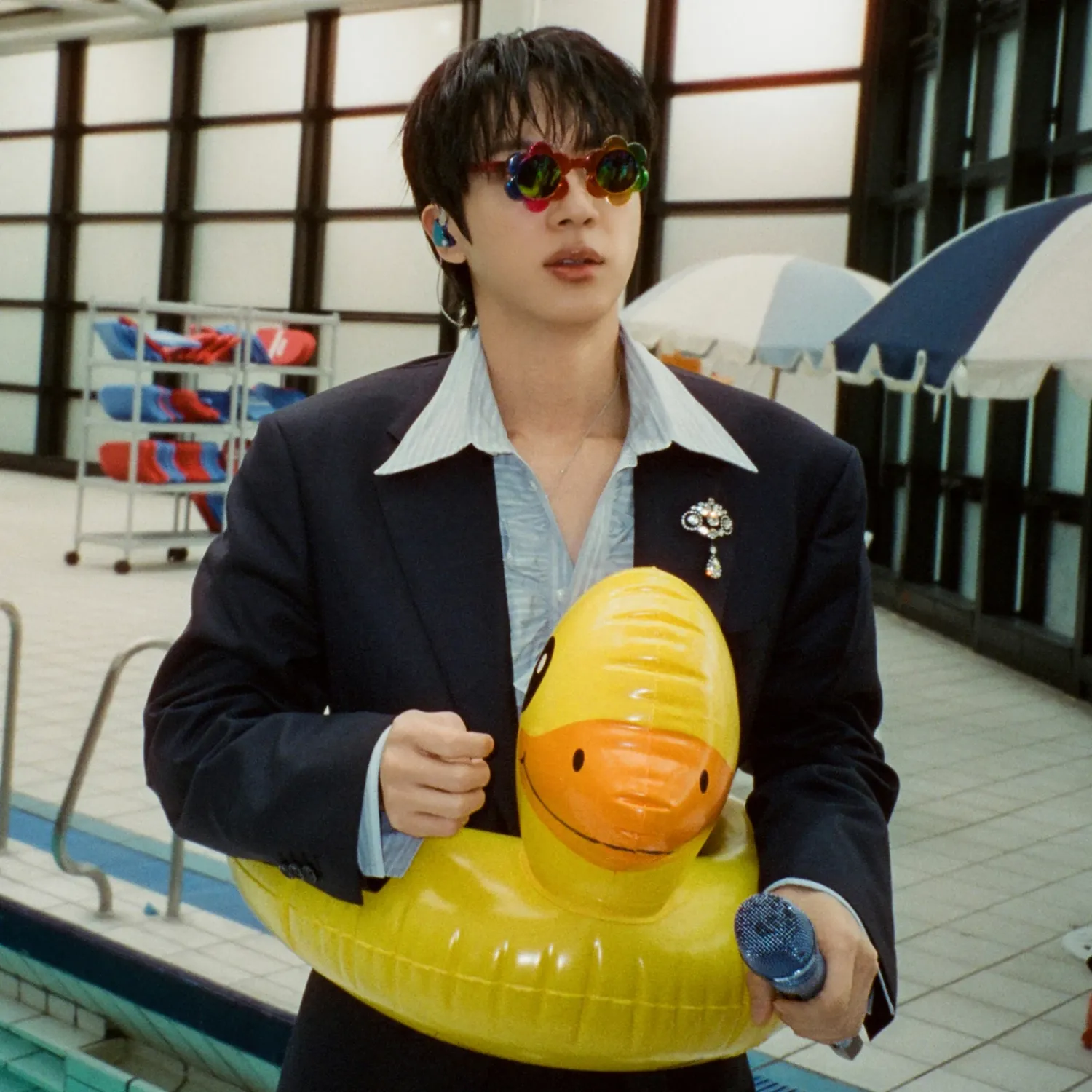 진 (방탄소년단) 최근 활동샷