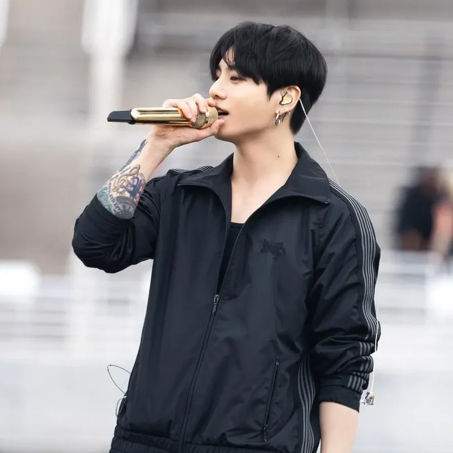A moment captured by Jungkook (BTS)'s fan