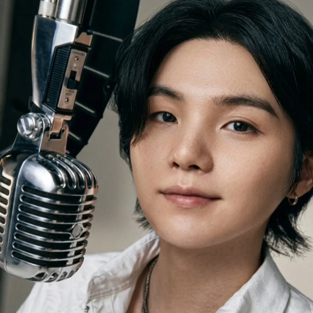 SUGA (防彈少年團)的最新照片