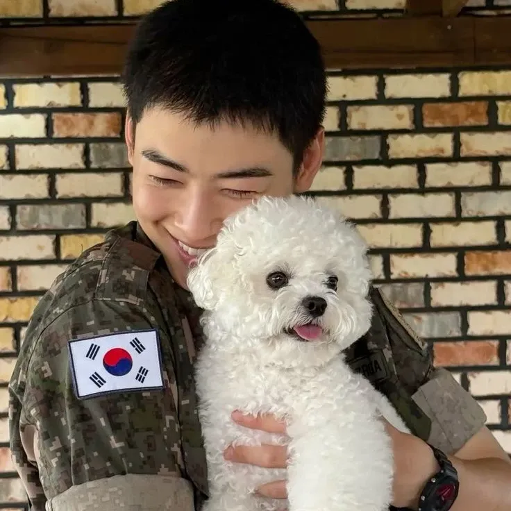 Recent activity shot of Eunwoo (ASTRO)