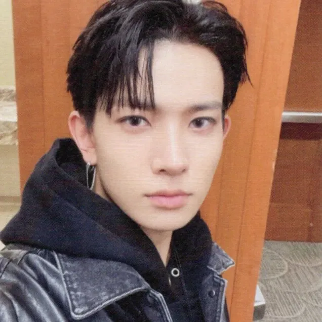 희승의 비하인드 컷