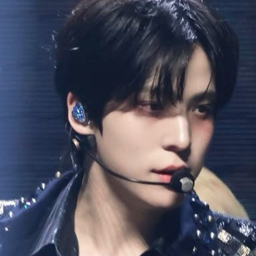 Behind-the-scenes cut of Yunho (ATEEZ)