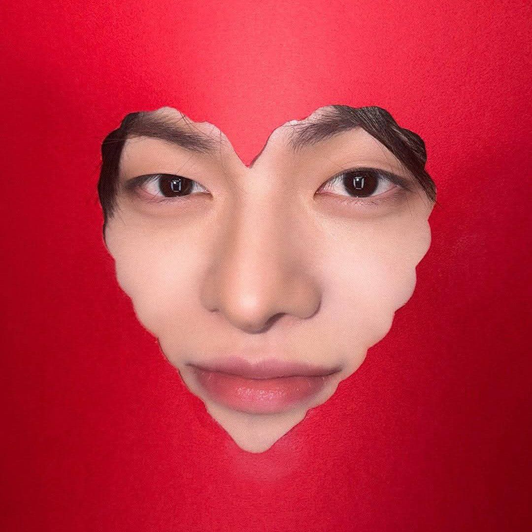 A moment captured by Lee Leo (ALPHA DRIVE ONE)'s fan