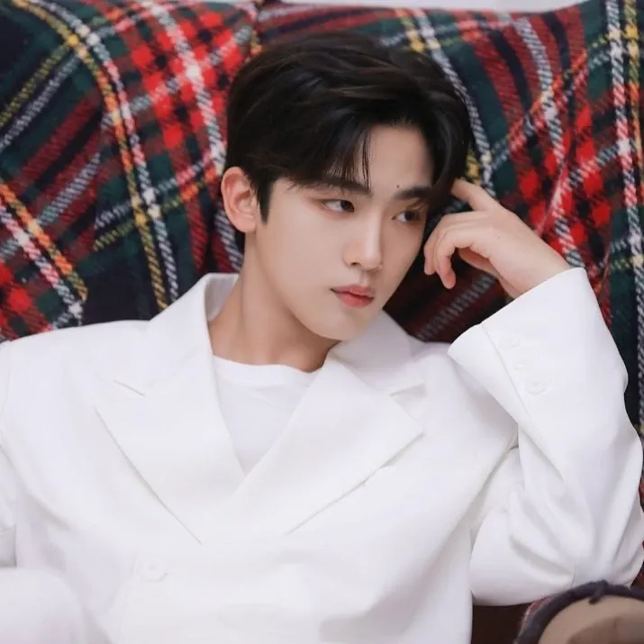 金曜漢 (WEi)的最新照片