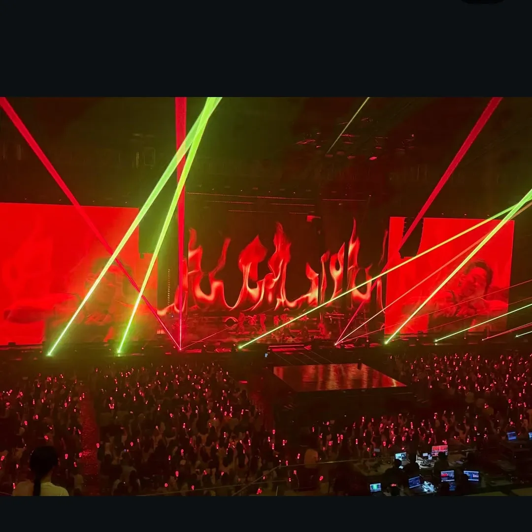 A moment captured by iKON's fan