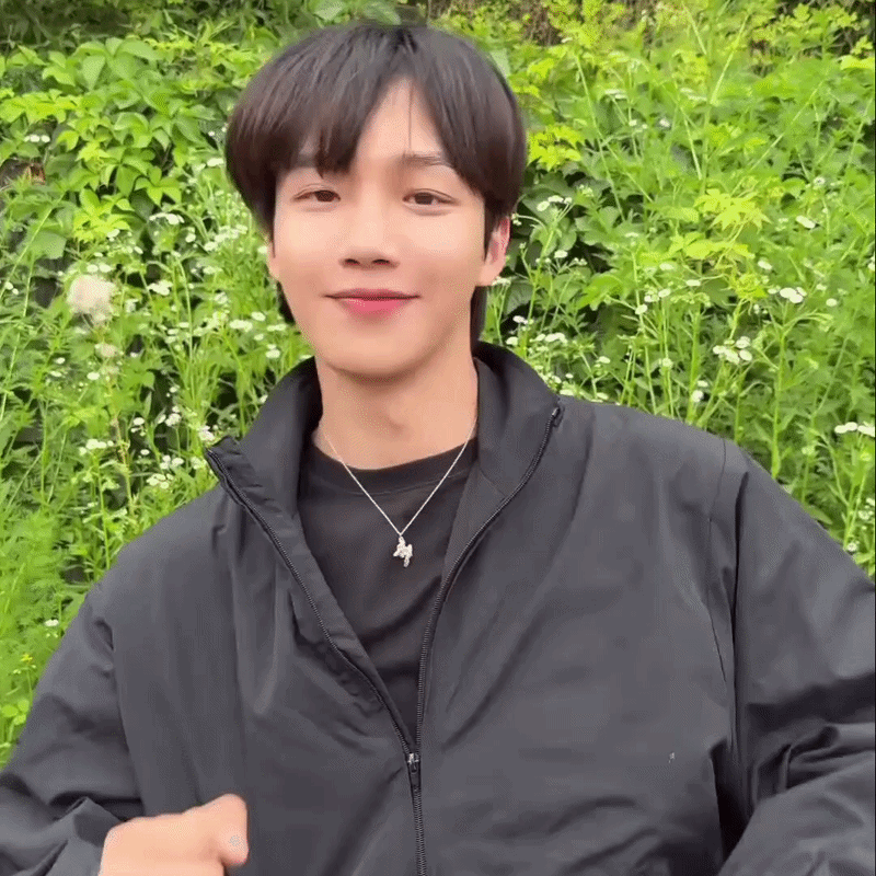 A moment captured by Lim Youngmin's fan