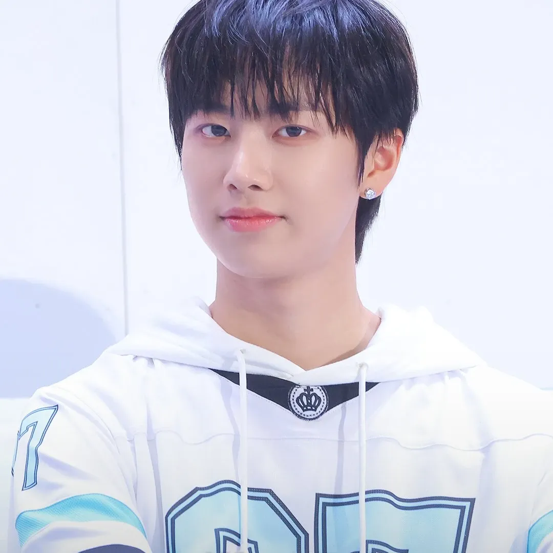 Latest photo of Park seonghyeon (IDID)