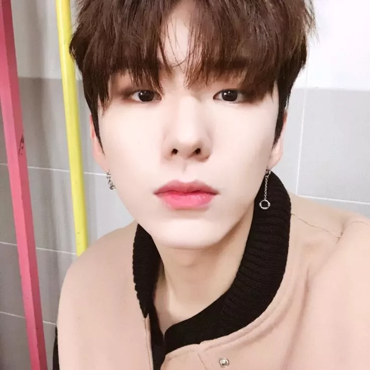 基贤 (MONSTA X)的最新照片
