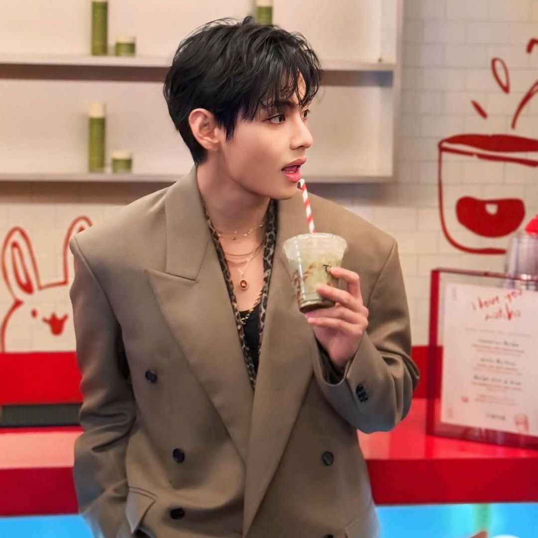 Recent activity shot of V (BTS)