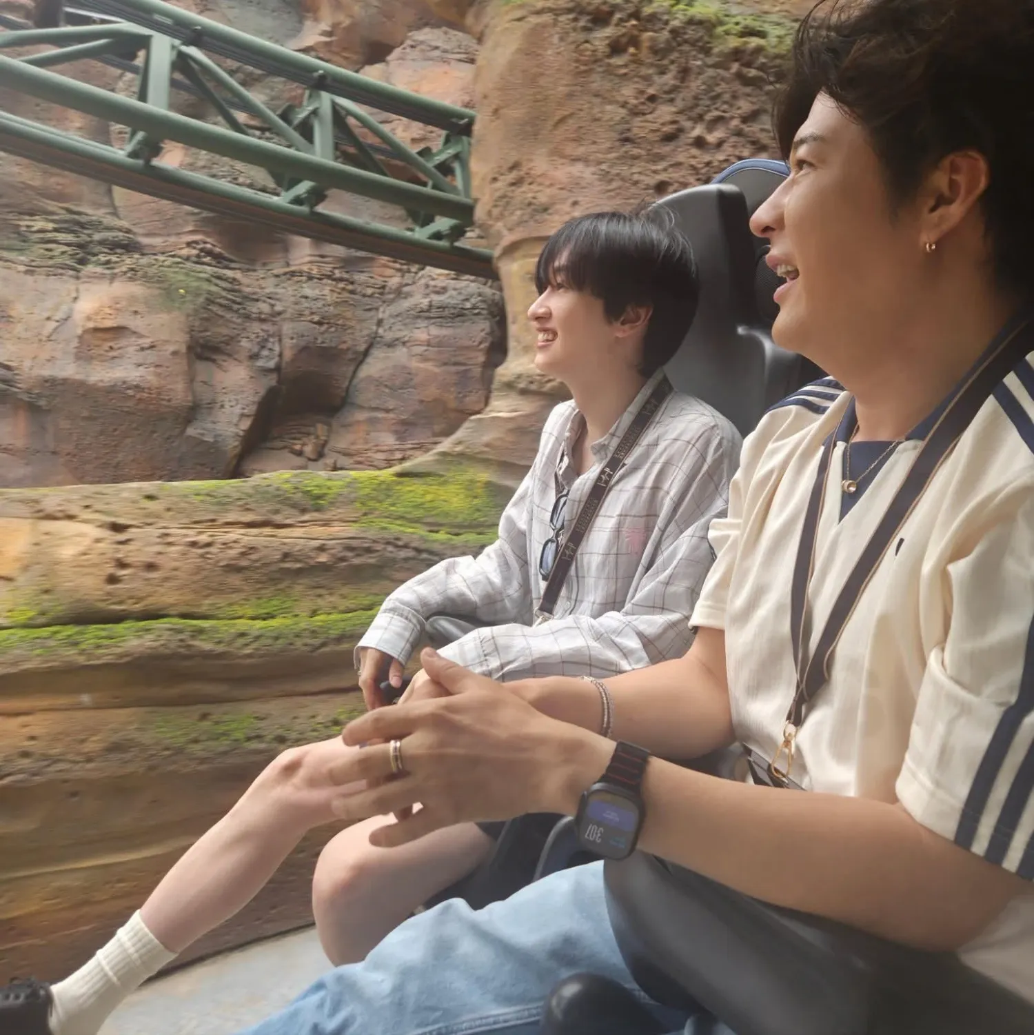 Behind-the-scenes cut of Super Junior