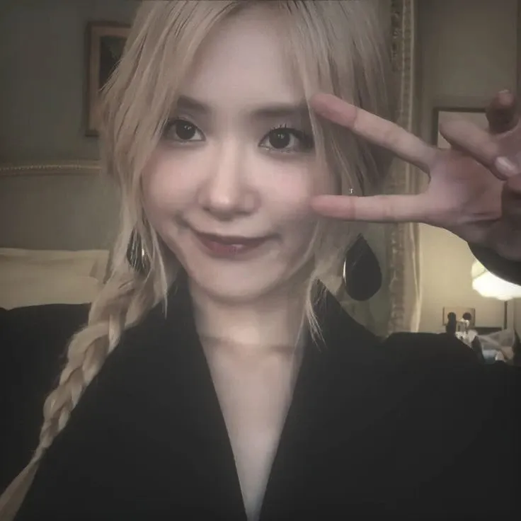 A moment captured by ROSÉ (BLACKPINK)'s fan