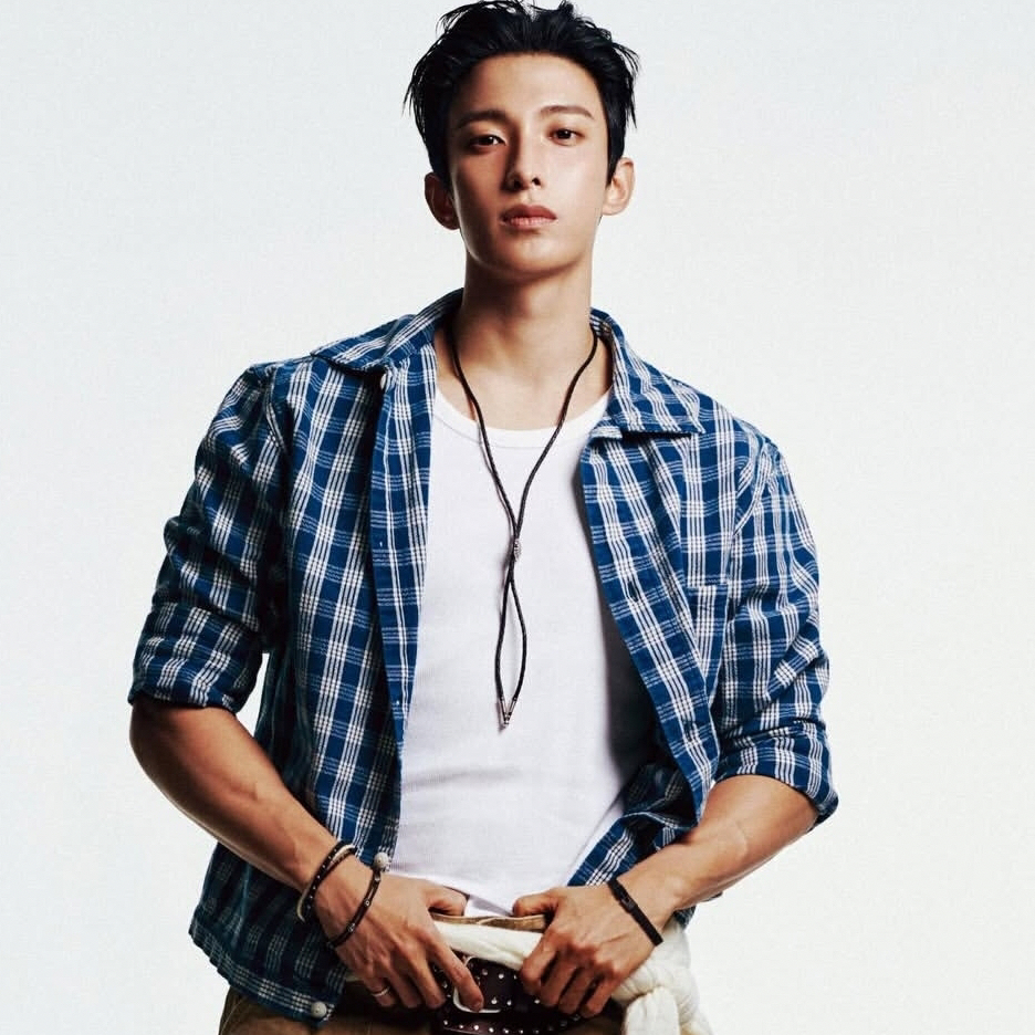 Latest photo of DK (SEVENTEEN)