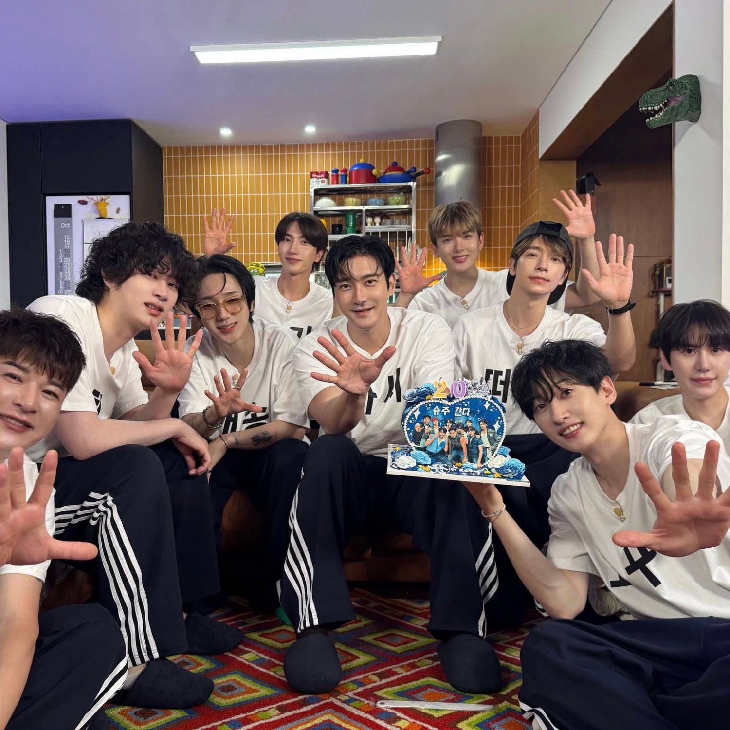 슈퍼주니어 최근 활동샷