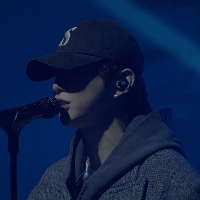 강다니엘의 비하인드 컷