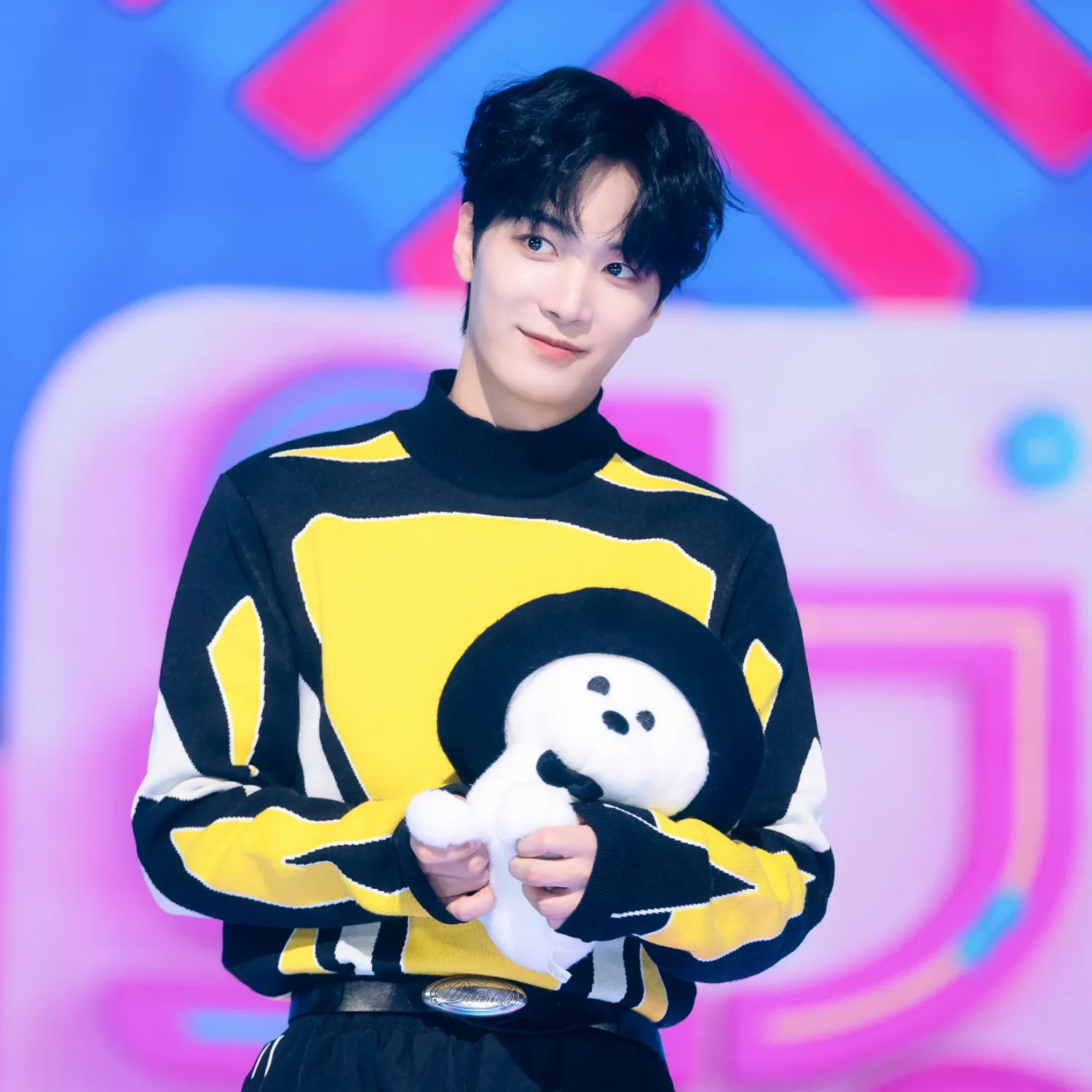 Recent activity shot of Kim Jonghyeon