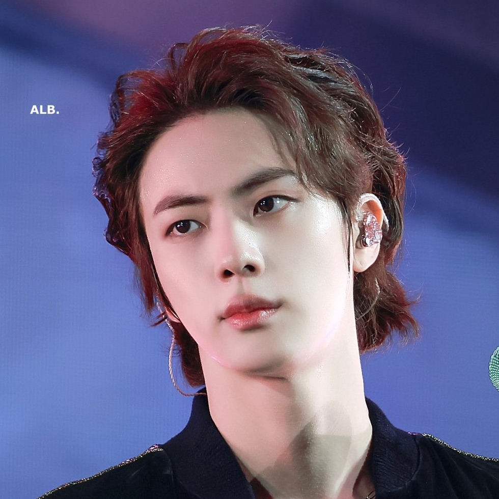 ジン (BTS)の最近の活動写真