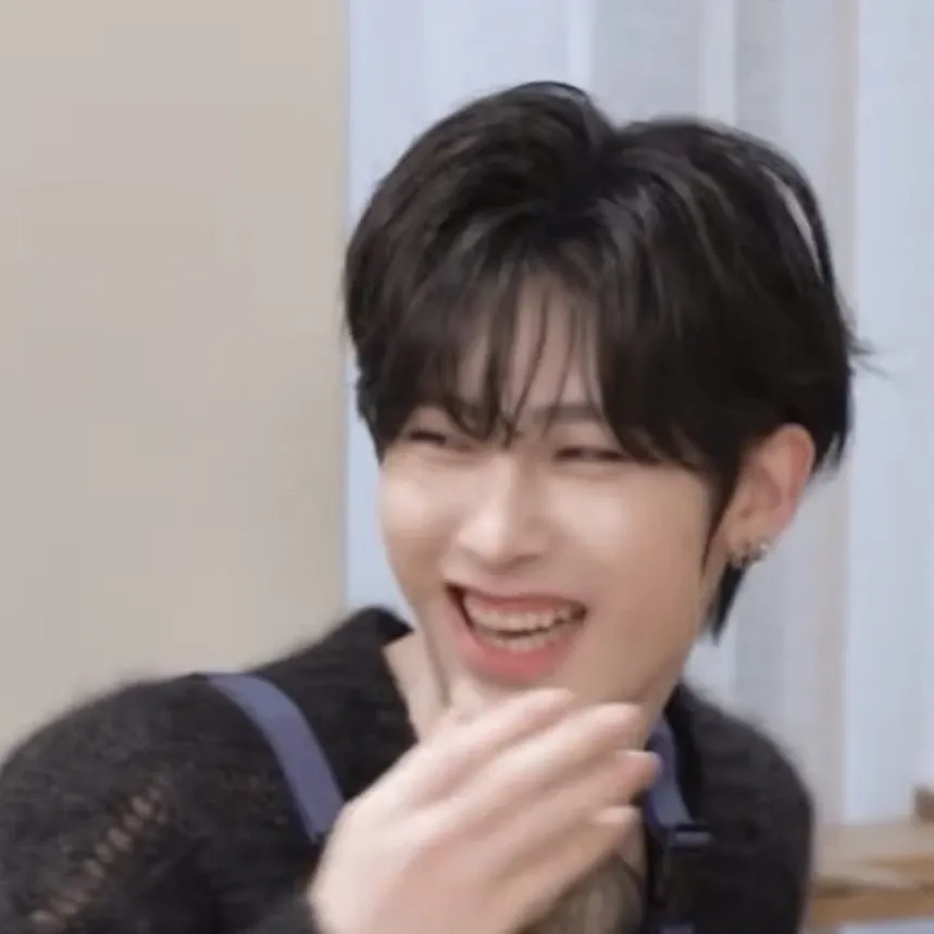Behind-the-scenes cut of Ricky (AND2BLE)
