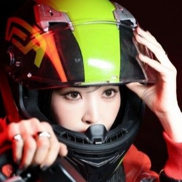 Foto terbaru Moonbyul (MAMAMOO)