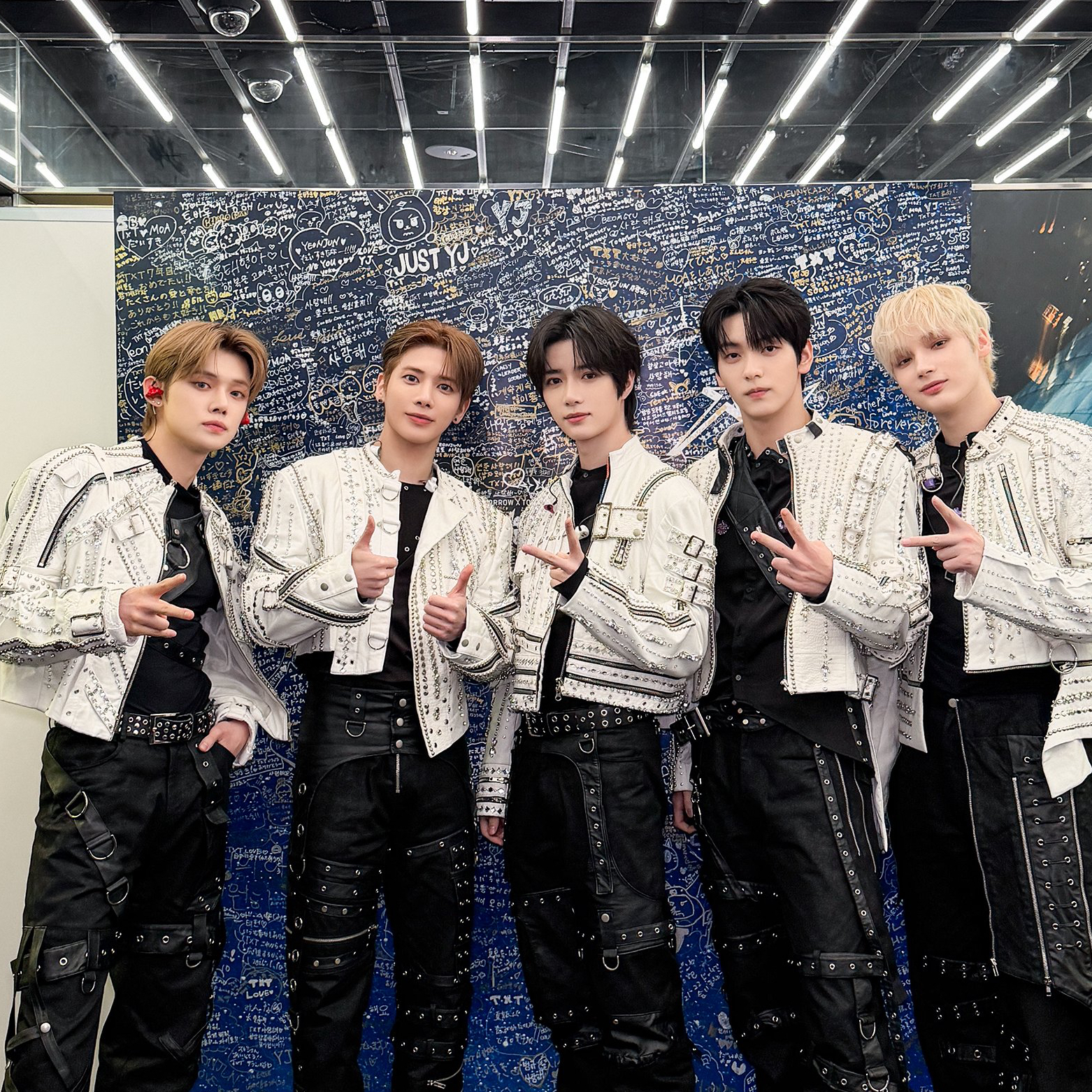 Foto terbaru TOMORROW X TOGETHER