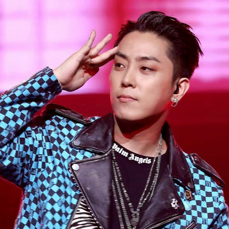 A moment captured by Eun Jiwon (SECHSKIES)'s fan