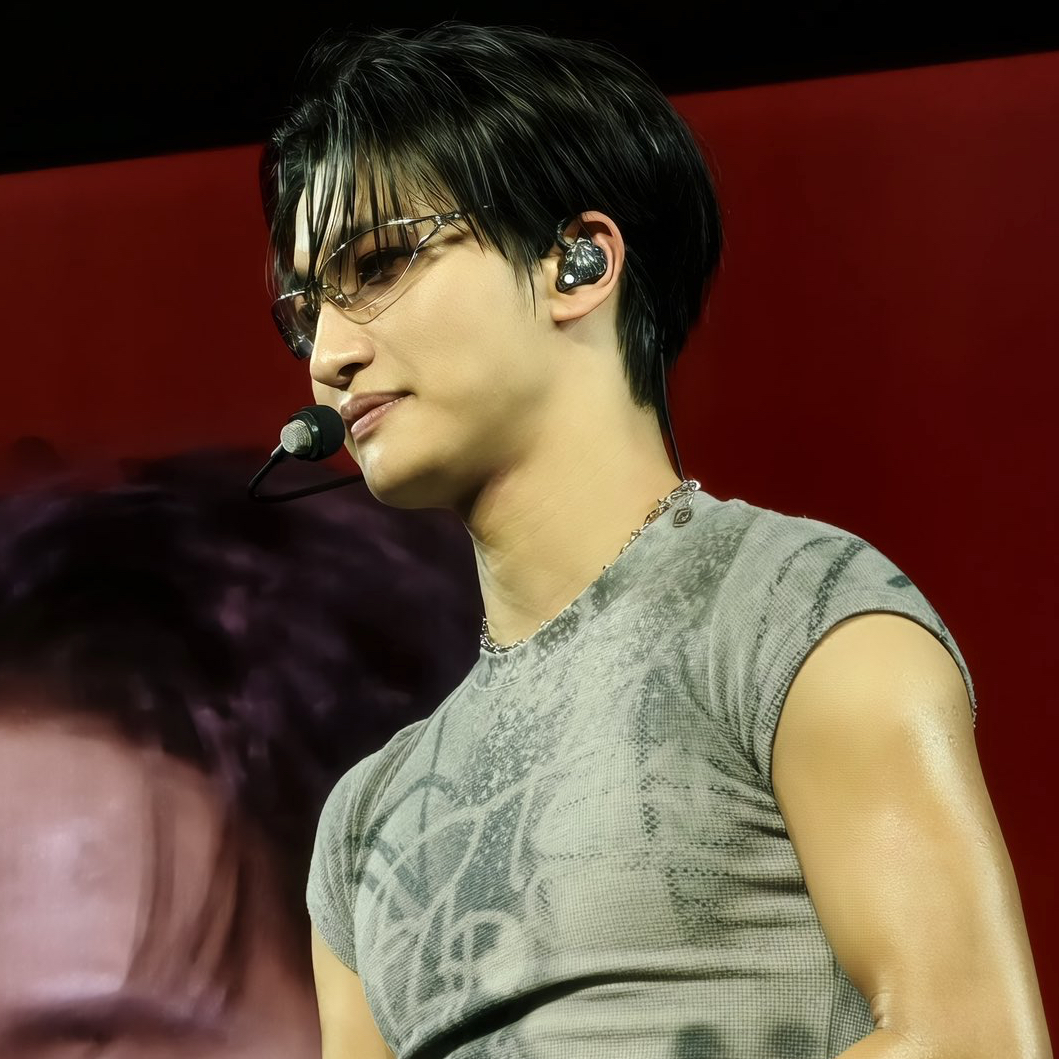 星和 (ATEEZ)的最新活动照片