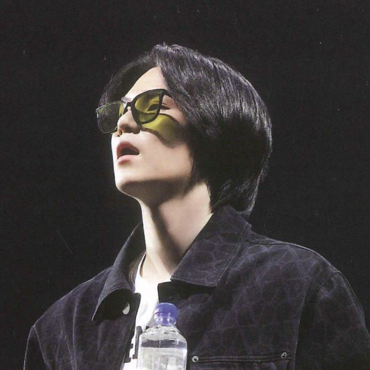 슈가 (방탄소년단) 최근 활동샷