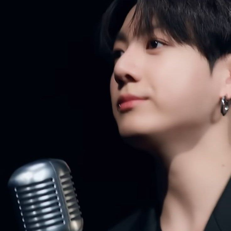 Latest photo of Jungkook (BTS)