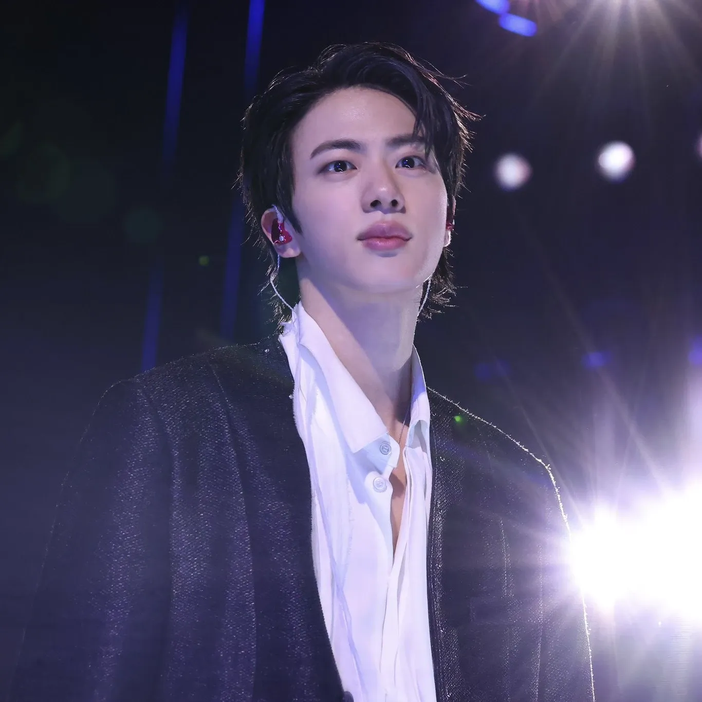 진 (방탄소년단) 최근 활동샷