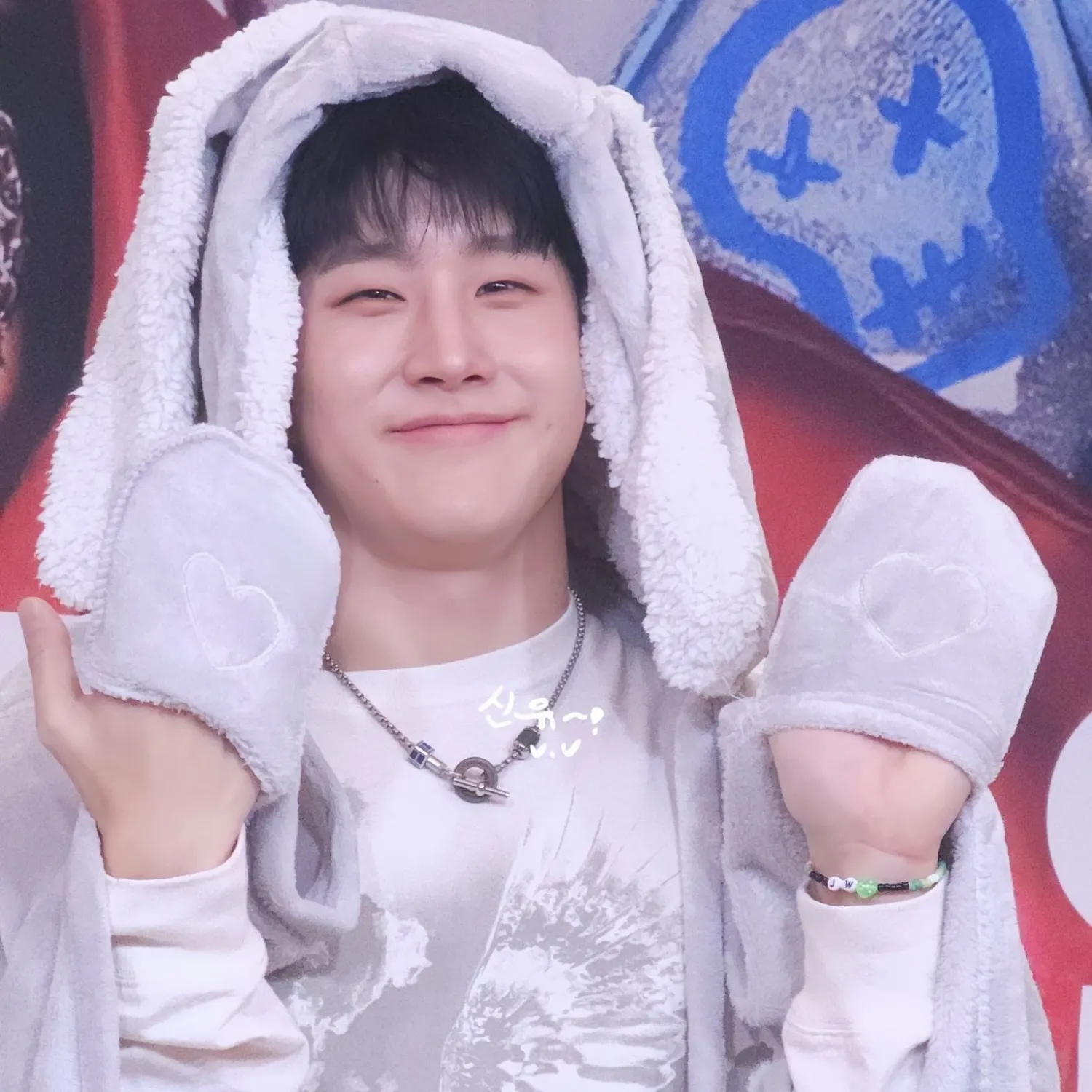 A moment captured by Jinjin (ASTRO)'s fan
