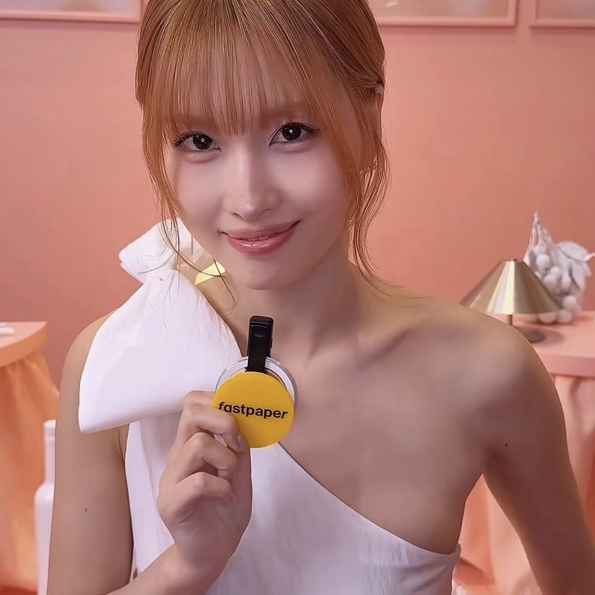 Momo (TWICE)的幕後花絮