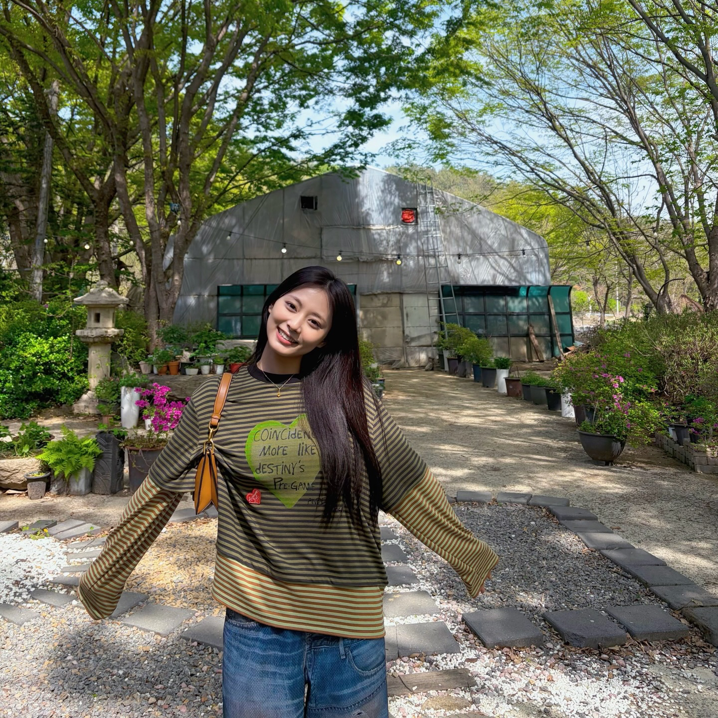 TWICE의 비하인드 컷