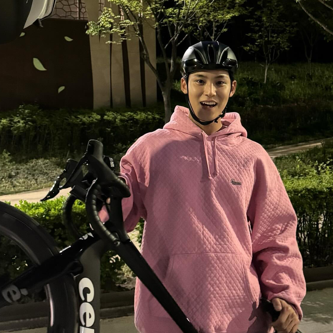 민규 (세븐틴)의 비하인드 컷